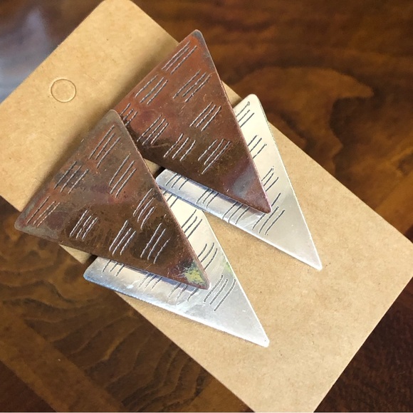 Vintage hand crafted artist copper and sterling silver triangle disc earrings - Picture 11 of 13